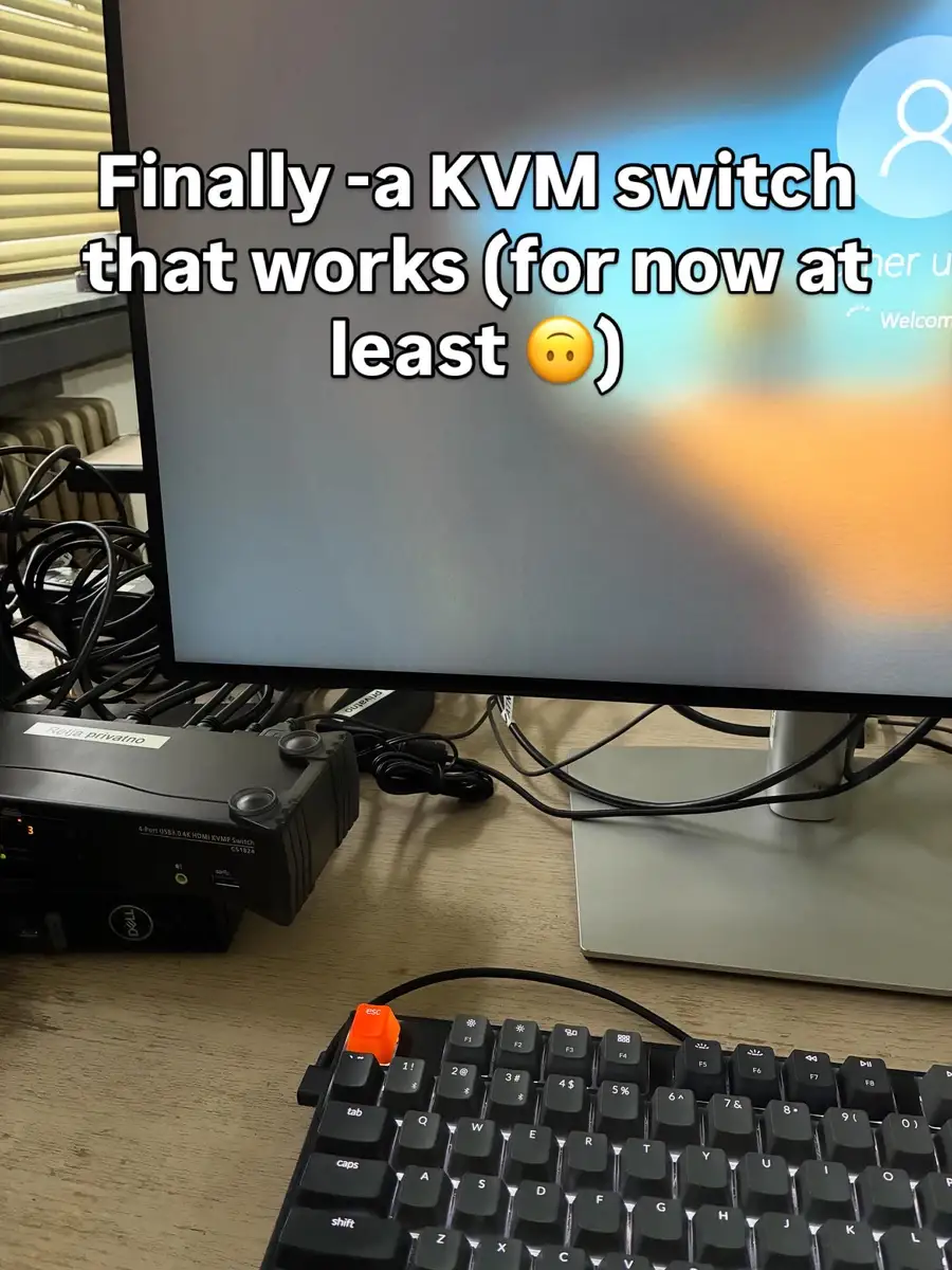 ATEN CS1824 displaying video on the screen